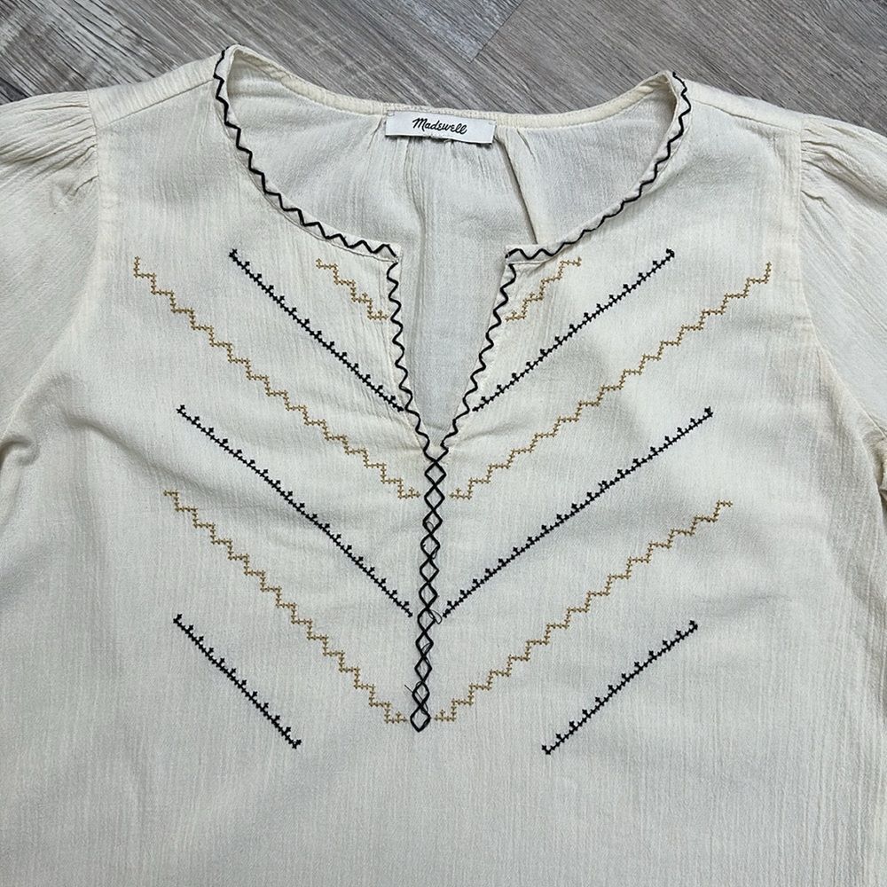 Madewell XS | Embroidered Peasant Top | like new, no flaws! Color- antique cream - Picture 5 of 15